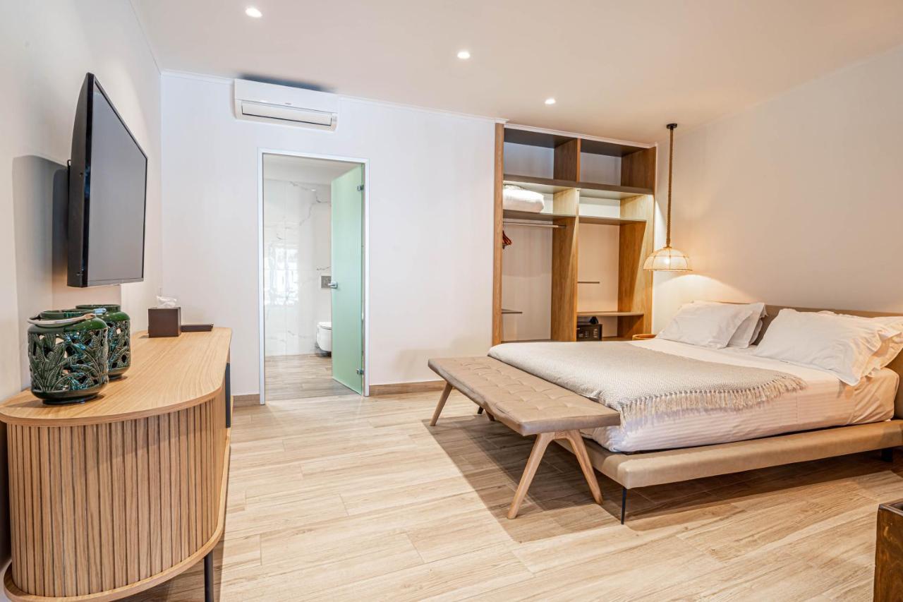 F & S Lounge Suites Parga Ngoại thất bức ảnh